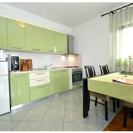 Apartment Filipovic Mali Losinj